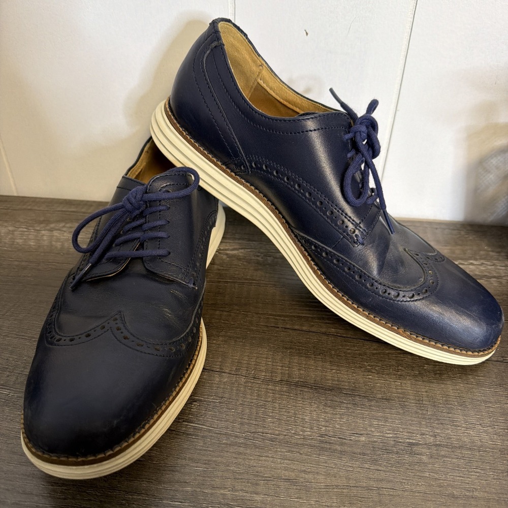 Men's Cole Haan Size 9 OriginalGrand Wingtip Oxfords Navy Blue Leather